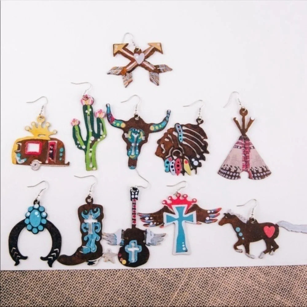Boutique NWT Western boho inspired bold Earrings